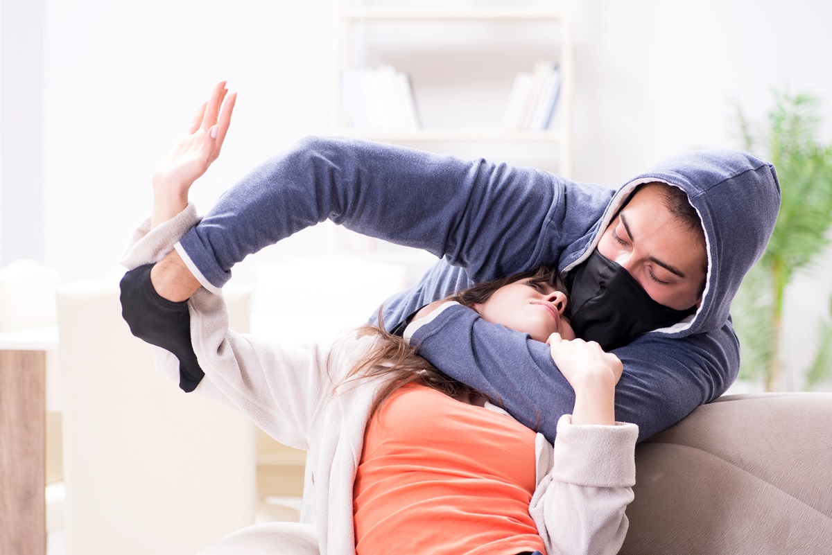 What Are The Differences Between Murder & Assault Charges?