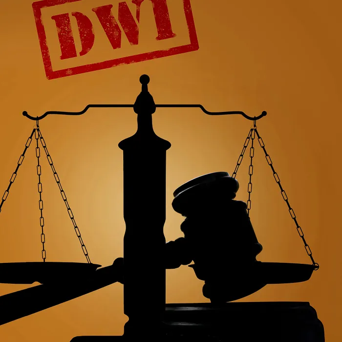 ¿Cómo se define DWI en las leyes de Texas?